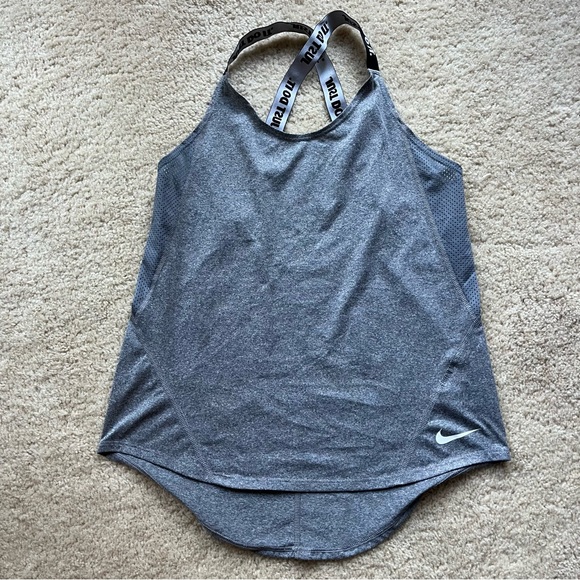 Nike Dri Fit Women’s Gray Lightweight Crossback Tank Top - S - EUC - Polyester - Picture 1 of 7